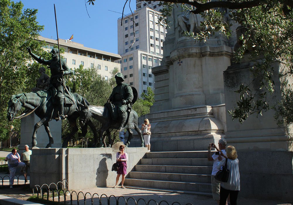 Monumento a Cervantes, Madrid