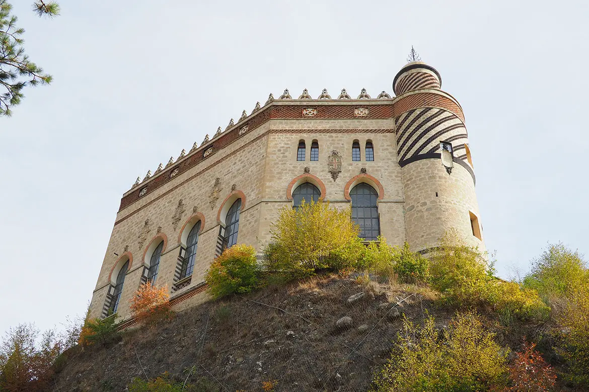 Rocchetta Mattei, Bologna