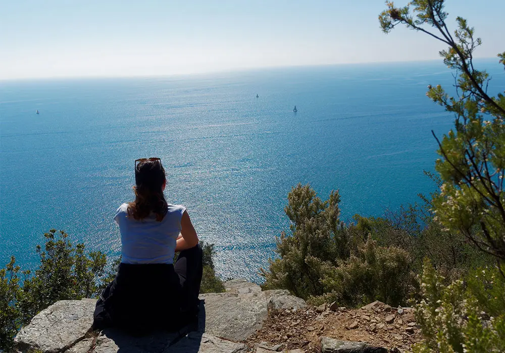 Sentiero per Monesteroli in Località Tramonti